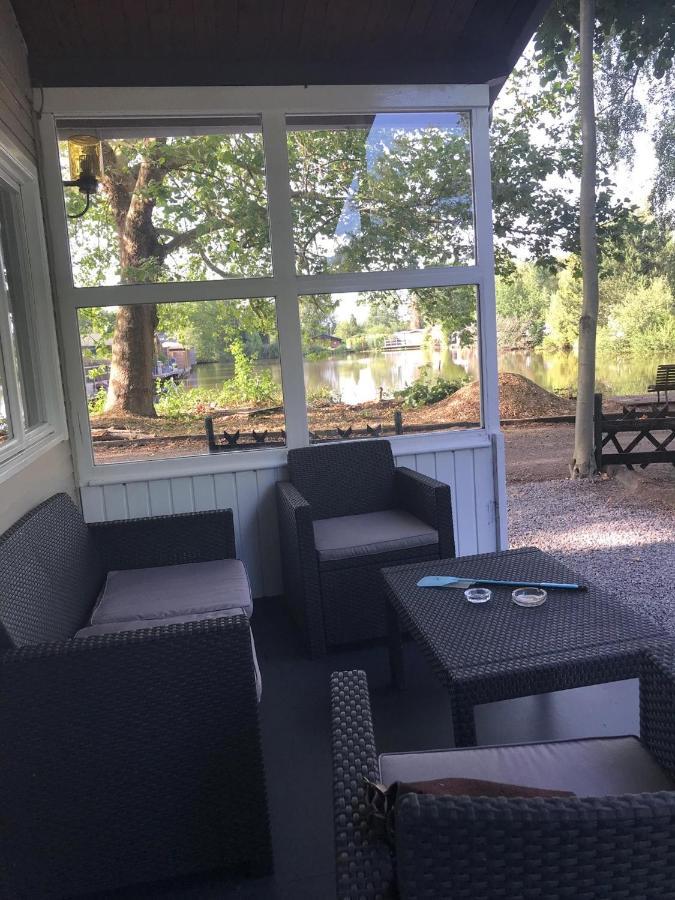 Vakantiehuisje De Waterhoek Geel Esterno foto